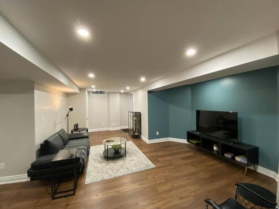 Spacious Basement Mississauga Exterior foto