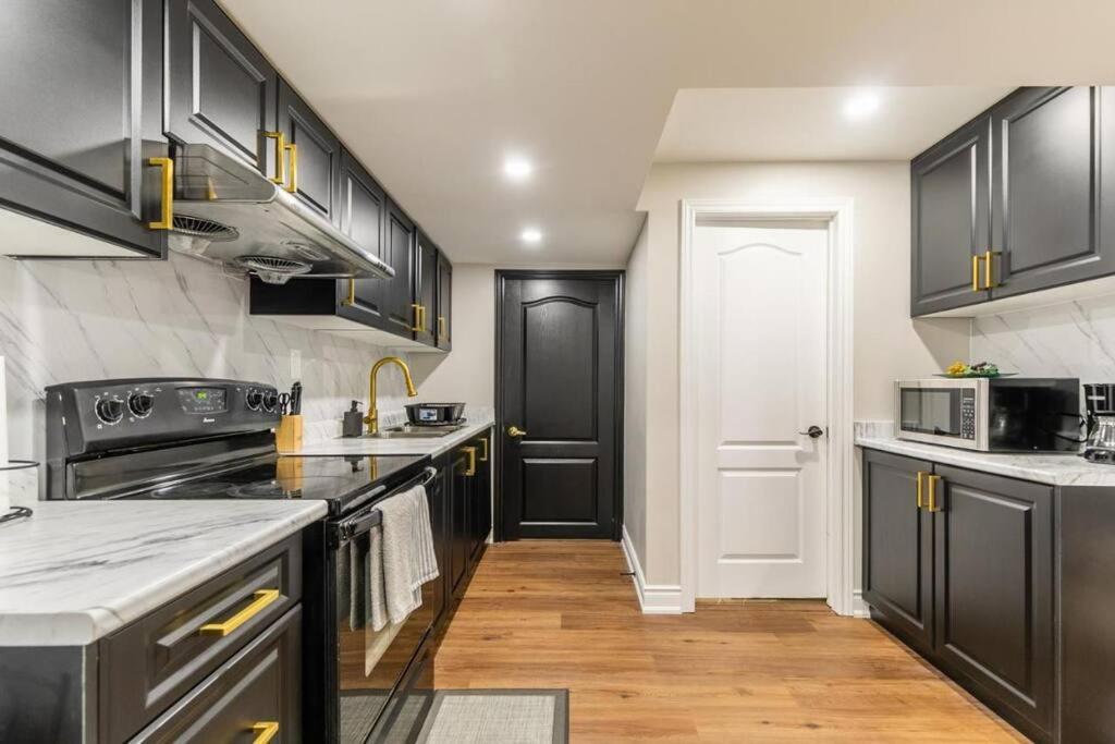 Spacious Basement Mississauga Exterior foto